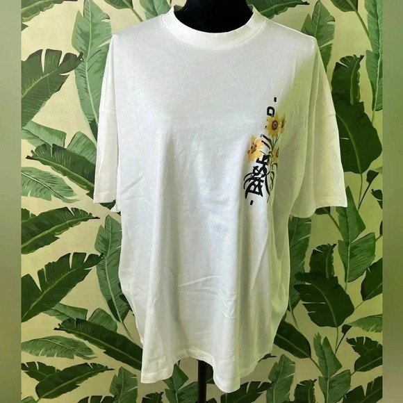 ASOS White High Neck Rise Up Floral Graphic Tee Size M - Picture 1 of 5